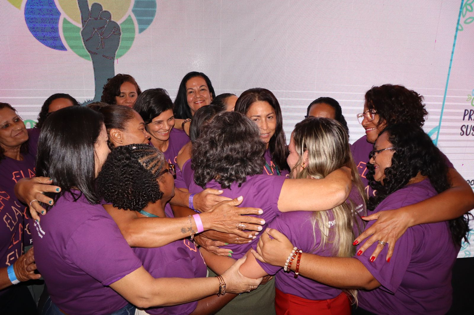 Delegadas do Sicoob Coopere no momento de oficialização do Comitê de Mulheres 